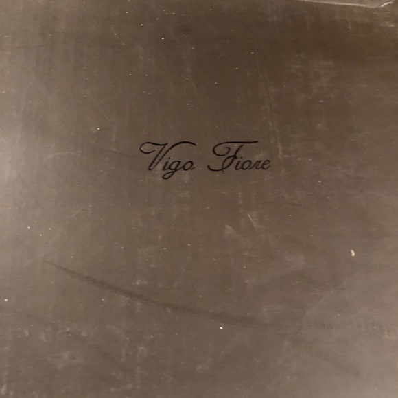 Knee-high boots - Picture 2 of 8